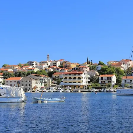Apartment Family Friendly With A Swimming Pool Seget Vranjica, Trogir - 12476 *