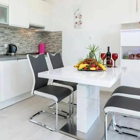 Family Friendly With A Swimming Pool Seget Vranjica, Trogir - 12476 Seget Donji