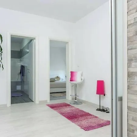 Apartment Family Friendly With A Swimming Pool Seget Vranjica, Trogir - 12476 *