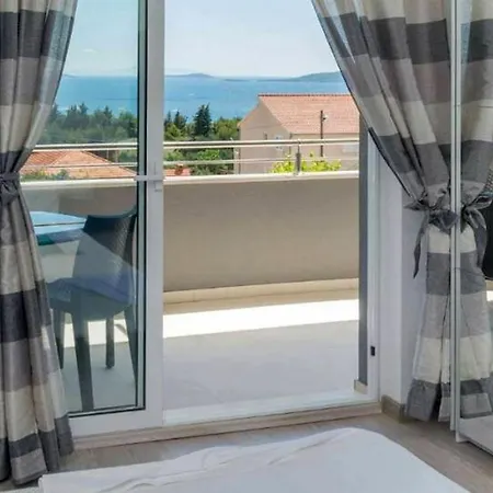 Apartment Family Friendly With A Swimming Pool Seget Vranjica, Trogir - 12476