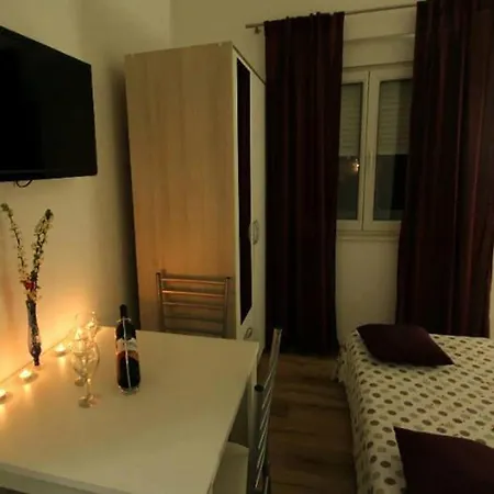 Family Friendly With A Swimming Pool Seget Vranjica, Trogir - 12476 Apartment Seget Donji